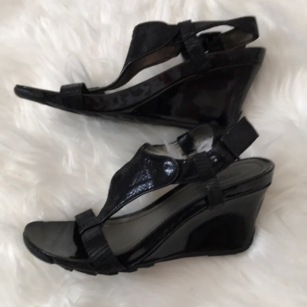 Kenneth Cole Reaction Wedge Sandals